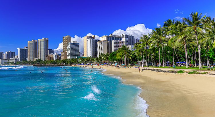 The top U.S. holiday destinations to travel to for sun and snow.