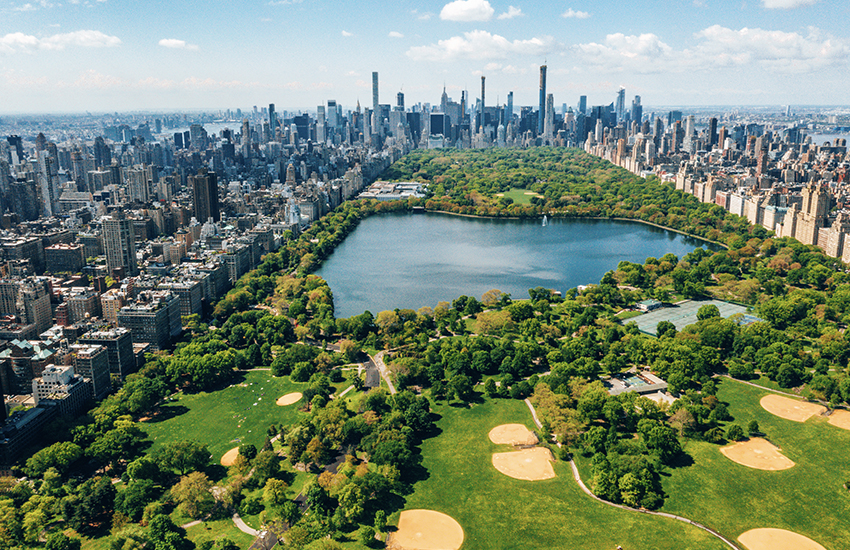 Where to travel this summer for a family vacation is Manhattan in New York